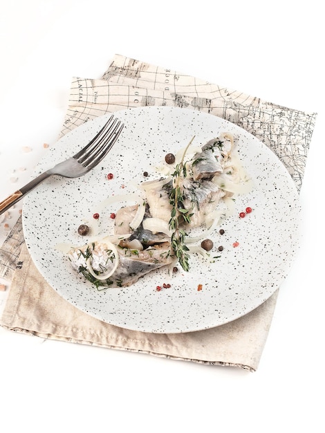 Taliz z aromatycznym daniem